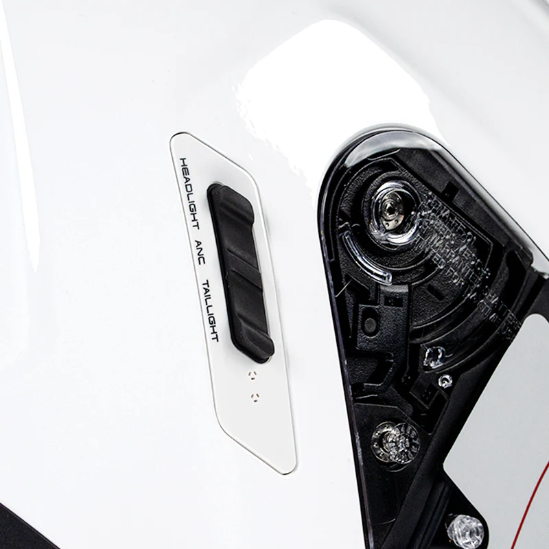 Phantom ANC Full-face Motorcycle Helmet with Integrated Communication System Featuring Active Noise Cancellation - Image 7